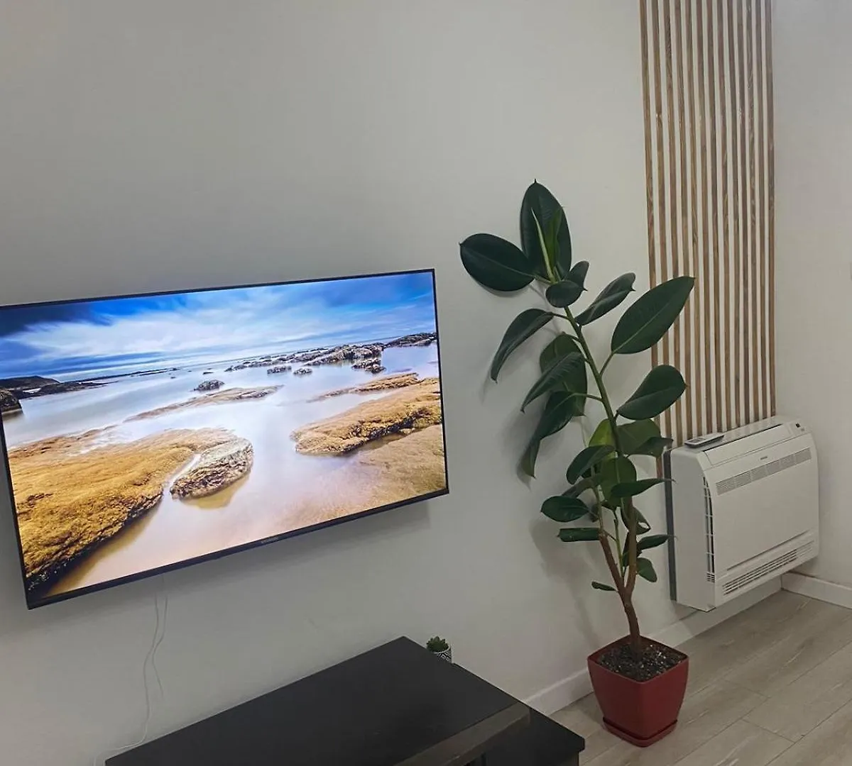 Apartment Juliette Apt With Private Garden Korce Albania