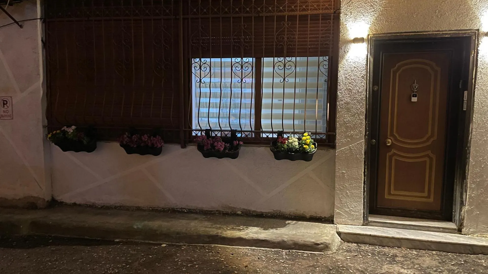 Juliette Apt With Private Garden Korce 0*,  Albania